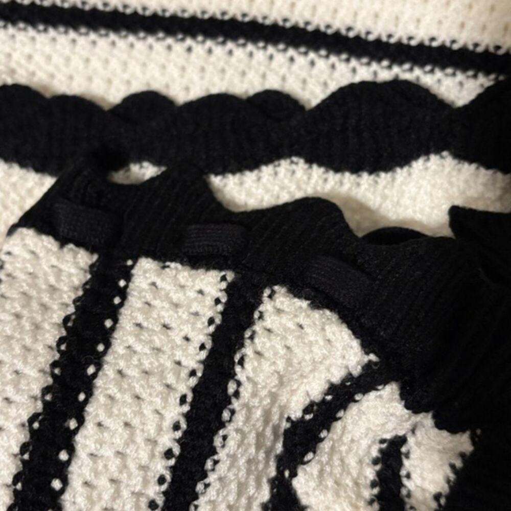 Summer knitted beach skirt - Picture 4 of 4
